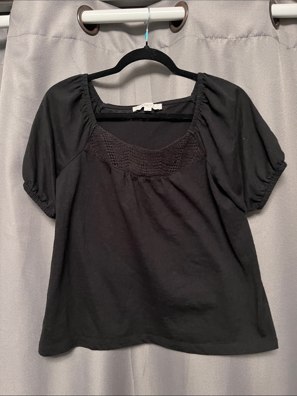 LOFT Black Scoop Neck Puff Sleeve Top